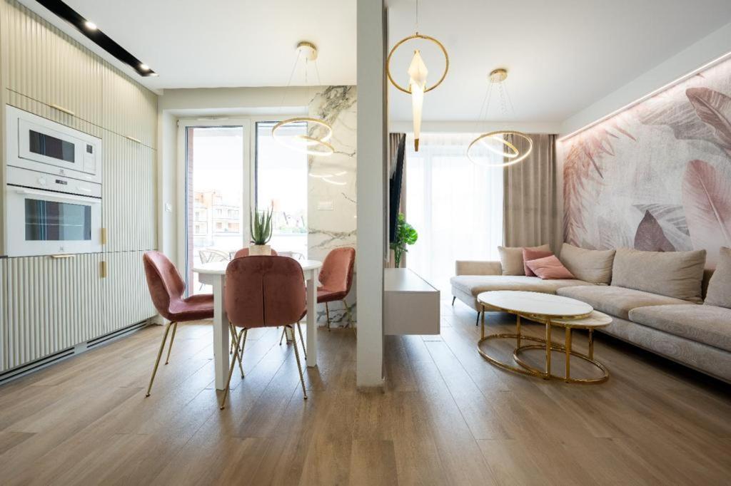 Rodzinne Apartamenty Bardzo Blisko Plazy Rewal Dış mekan fotoğraf